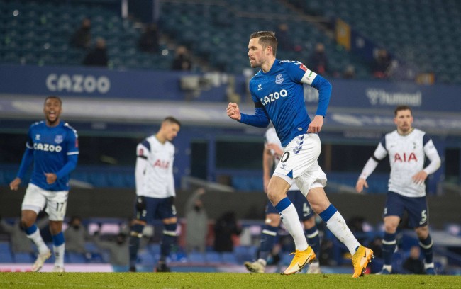 这也使得独 这也使得独